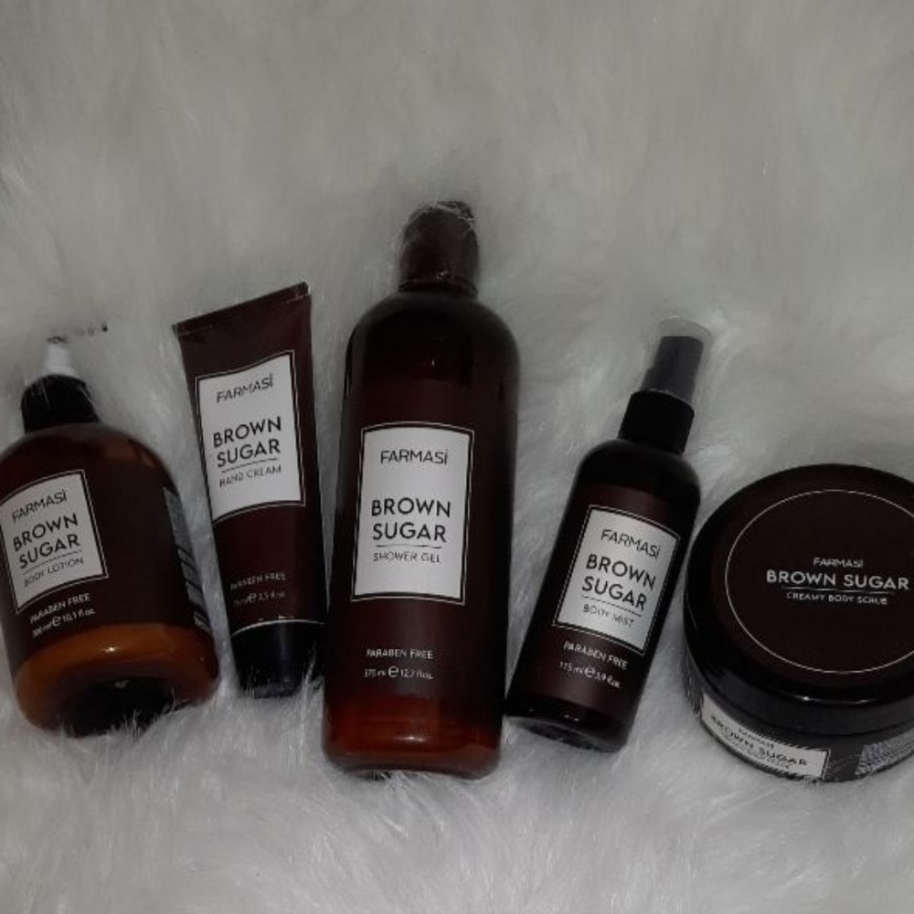 Farmasi Brown Sugar 5 Piece Set